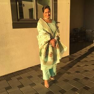 Meet your Posher, Binney